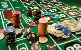888apk Esports Bet Builder တွင် Dota 2 နှင့် Valorant ပွဲများ Parlay Bet ကစားနေသောပုံ